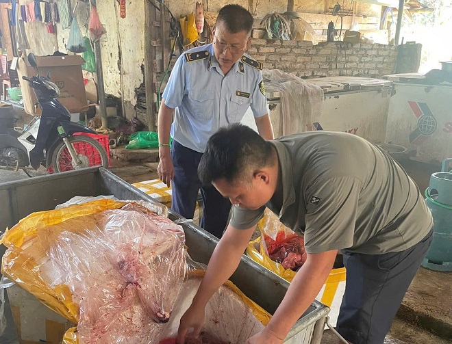 Nhiều vụ việc liên quan đến lĩnh vực an toàn thực phẩm bị phát hiện Nhiều vụ việc liên quan đến lĩnh vực an toàn thực phẩm bị phát hiện