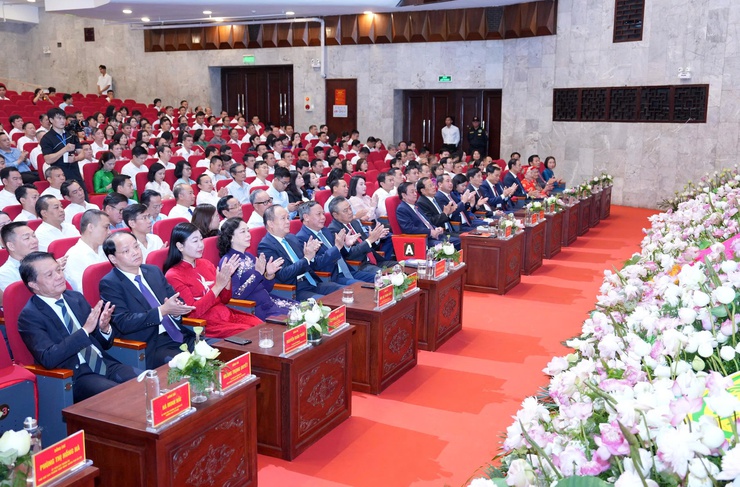 Các đại biểu tham dự tại buổi lễ