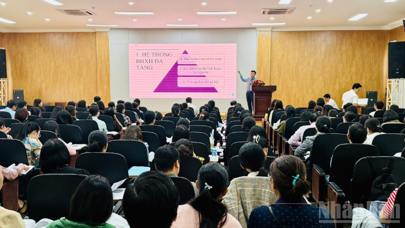 Hội nghị có sự tham dự của khoảng 200 doanh nghiệp trên địa bàn Thành phố Hồ Chí Minh. Hội nghị có sự tham dự của khoảng 200 doanh nghiệp trên địa bàn Thành phố Hồ Chí Minh.