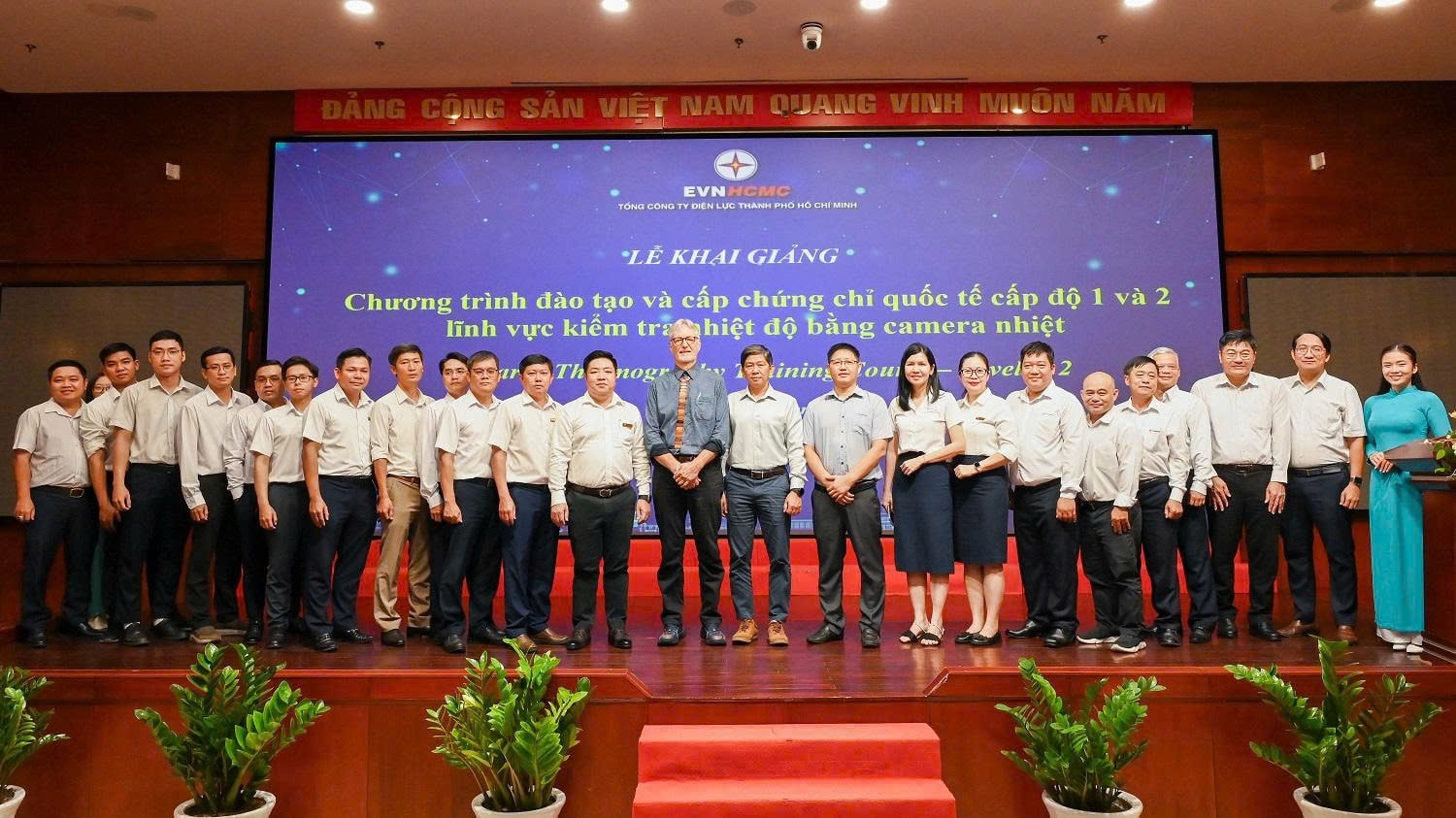 EVNHCMC phối hợp đào tạo quốc tế về công nghệ ảnh nhiệt trong ngành điện