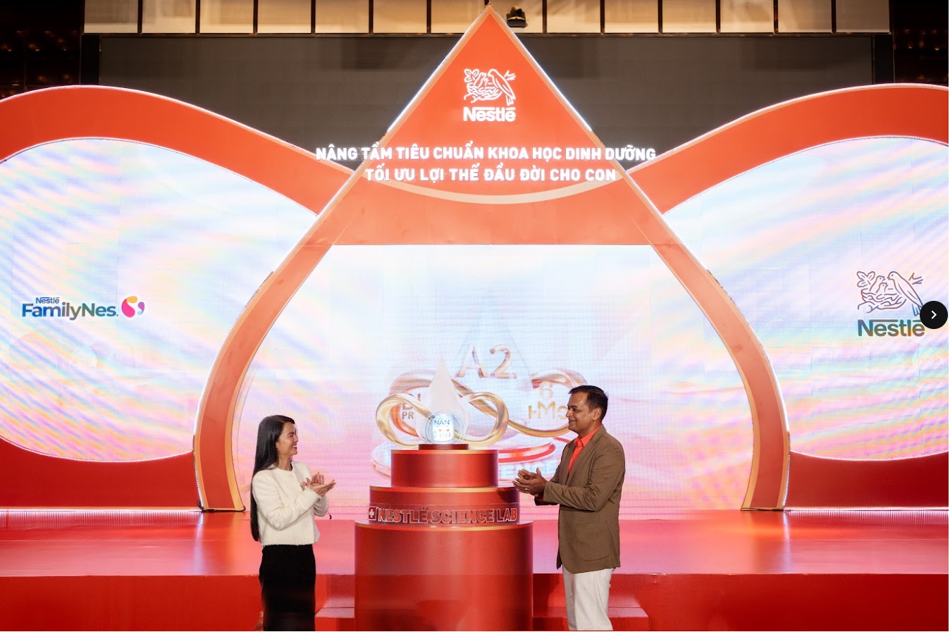 Nestlé NAN chính thức giới thiệu NAN INFINIPRO A2 BƯỚC 3 cải tiến mới tại sự kiện “Nâng tầm tiêu chuẩn khoa học dinh dưỡng – Tối ưu lợi thế đầu đời cho con”