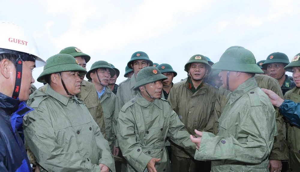 Bí thư Tỉnh ủy Thanh Hóa kiểm tra công tác ứng phó, phòng chống bão số 10