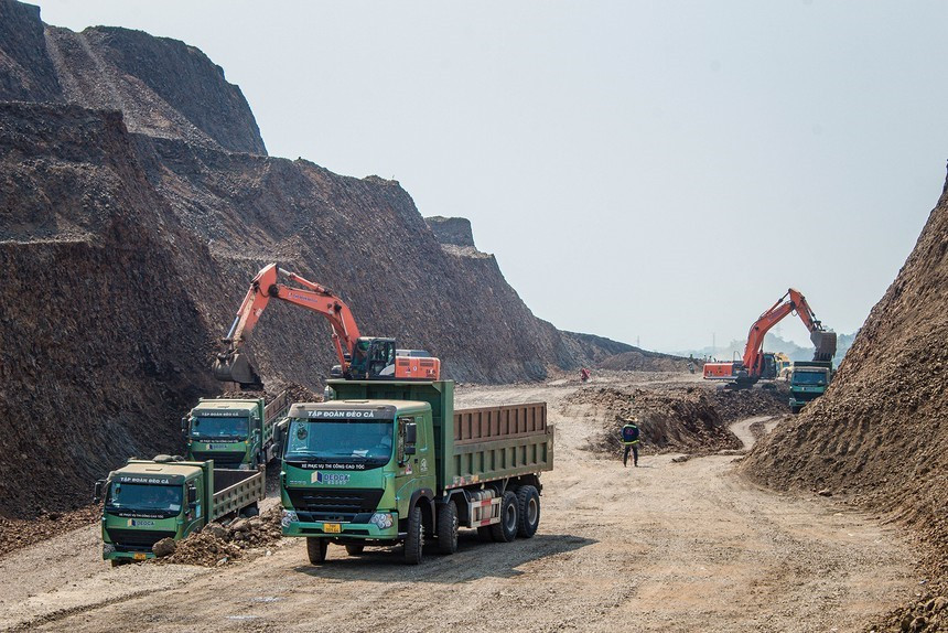 Chuẩn bị giải ngân 18 tỷ USD, thị trường kỳ vọng sóng lớn cuối năm