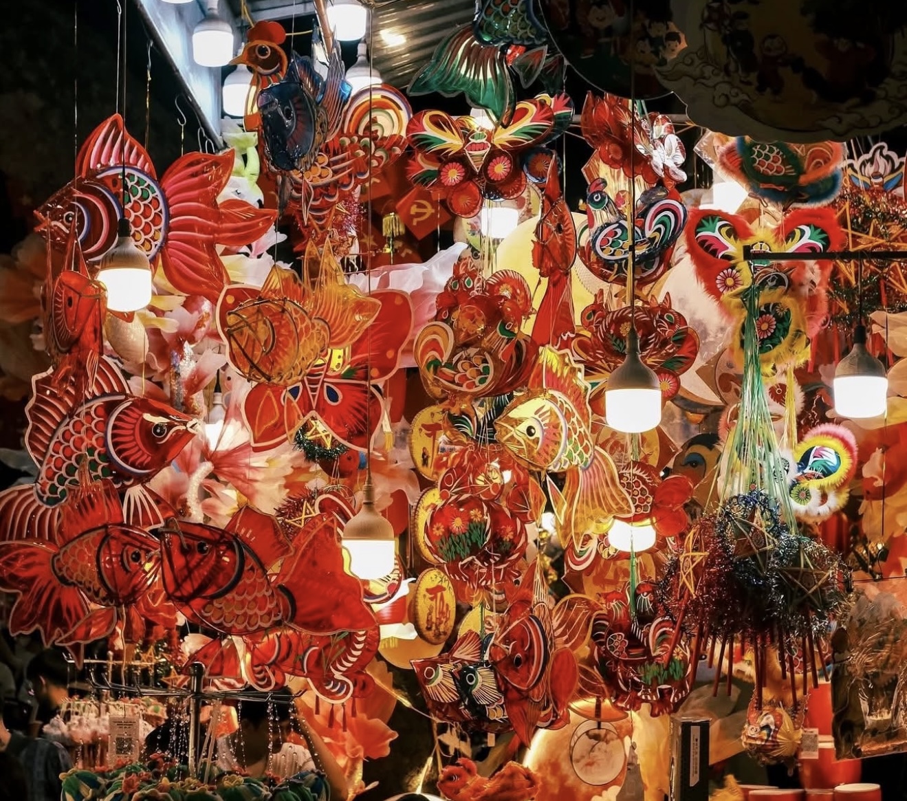 Sắc màu Trung thu ngập tràn phố Hàng Mã