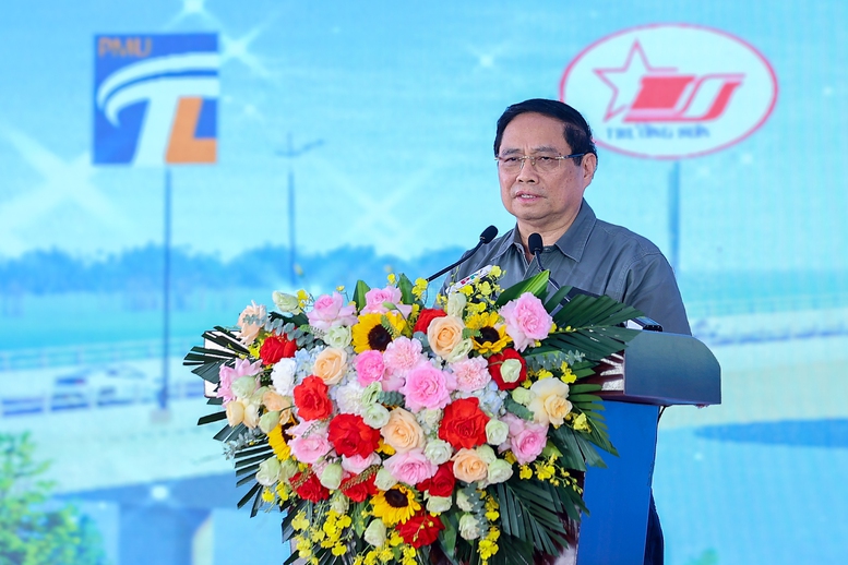 Nhấn mạnh đây là nhịp cầu nối liền và gắn kết giữa nhân dân với Đảng, Nhà nước và quân đội, Thủ tướng yêu cầu phải khai thác cây cầu thực sự hiệu quả, 