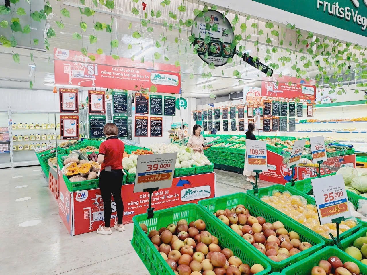 Hà Nội: Siêu thị đảm bảo nguồn cung ứng hàng hóa, ứng phó bão số 10