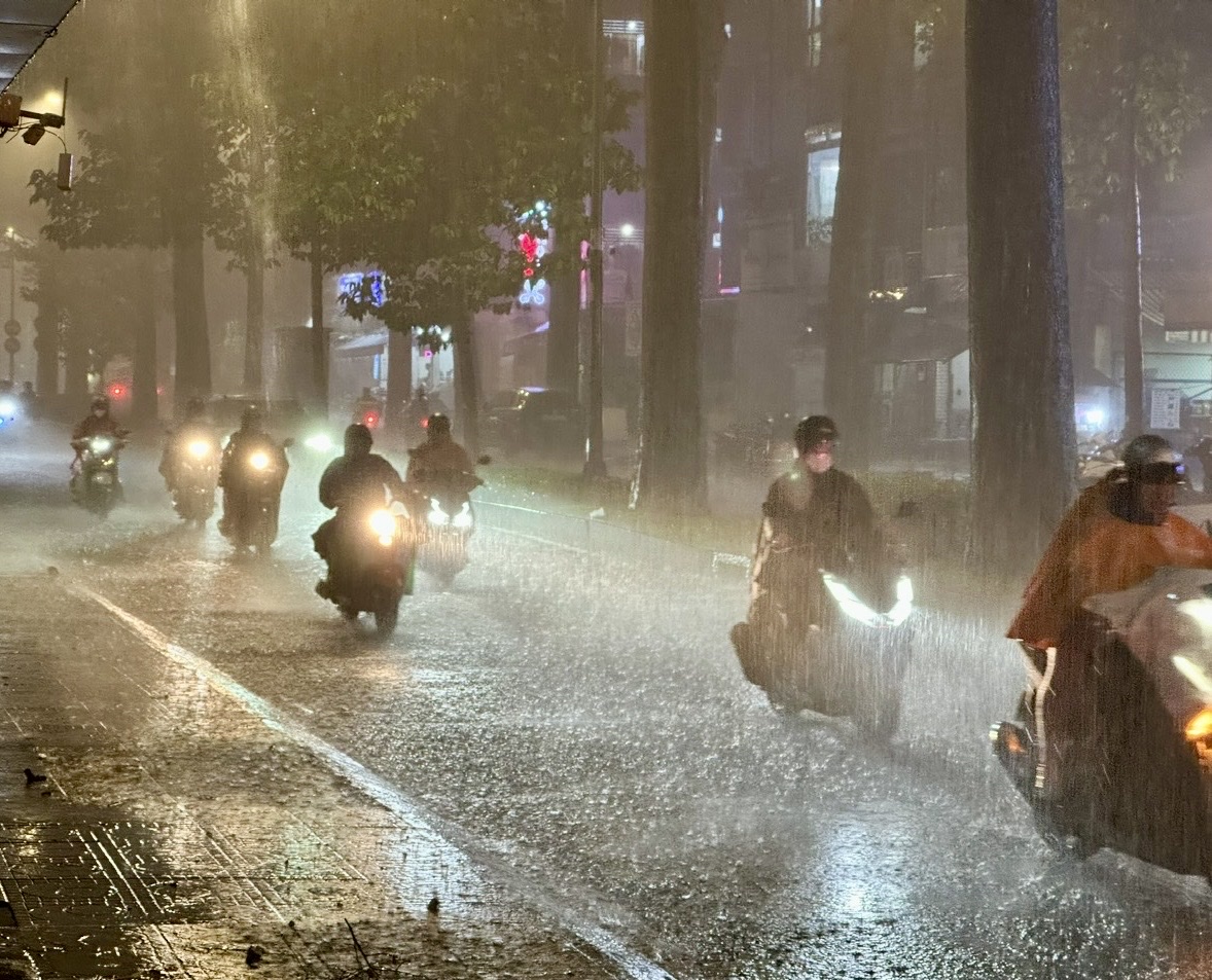 TP. HCM tiếp tục có mưa do ảnh hưởng của hoàn lưu bão Bualoi