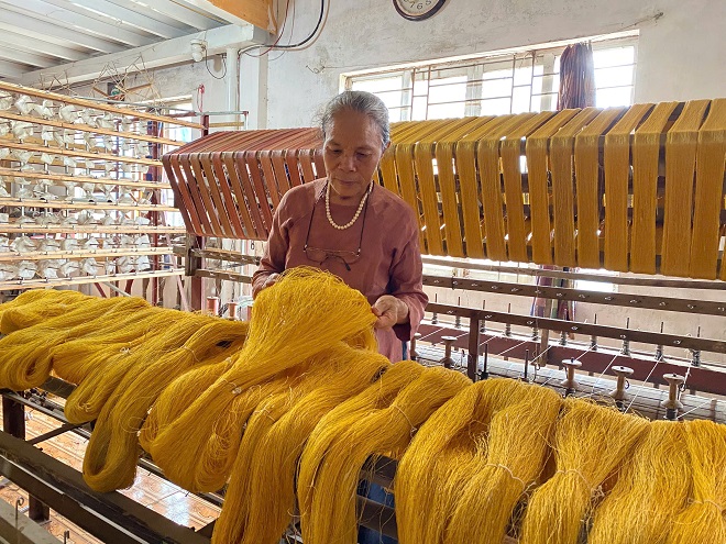 Sinh ra và lớn lên