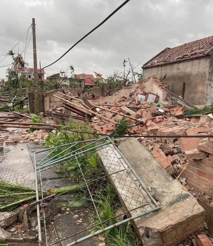 Ninh Bình: Bão số 10 và dông lốc gây thiệt hại nghiêm trọng