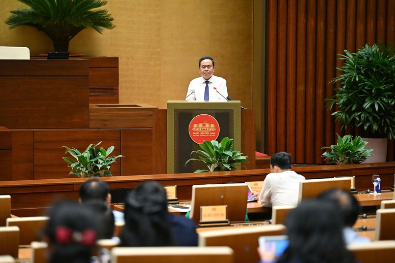 Đại biểu Quốc hội chuyên trách cho ý kiến 21 dự án luật trình Kỳ họp thứ 10