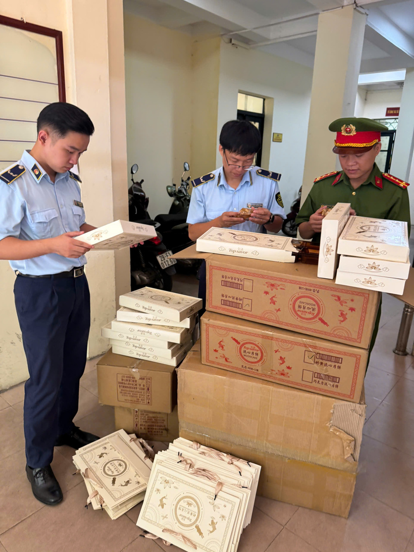 Hà Nội: Quyết liệt kiểm tra, xử lý vi phạm an toàn thực phẩm và đồ chơi trẻ em dịp Tết Trung thu