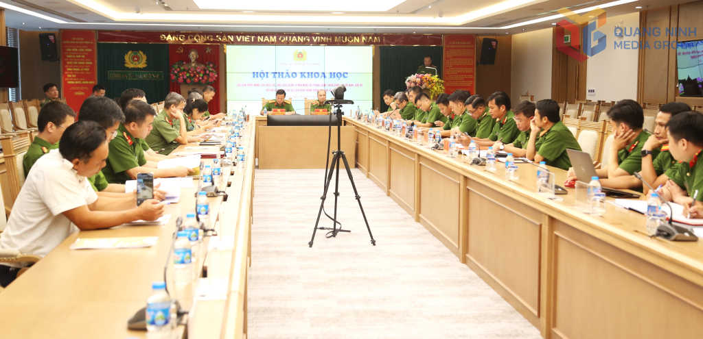 Hội thảo nâng cao hiệu quả quản lý nhà nước về phòng cháy chữa cháy đối với tàu du lịch trên Vịnh Hạ Long