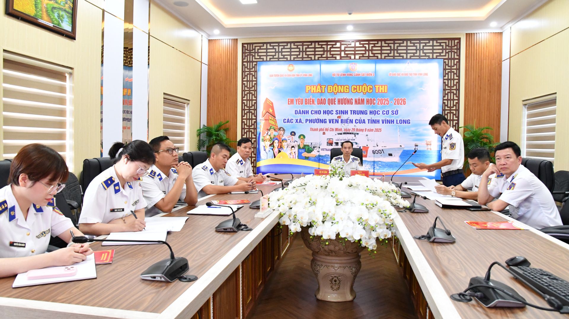 Bộ Tư lệnh Vùng Cảnh sát biển 3 phát động Cuộc thi “Em yêu biển, đảo quê hương” tại Vĩnh Long