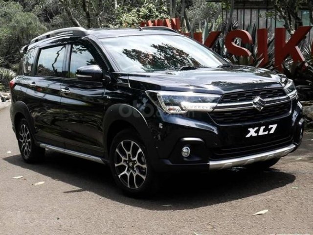 Vừa về đại lý, bản đặc biệt của Suzuki XL7 đã được giảm 70 triệu đồng