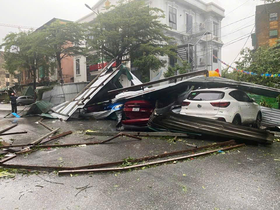 Sẵn sàng thu dung, cấp cứu, điều trị kịp thời nạn nhân do bão, mưa lũ