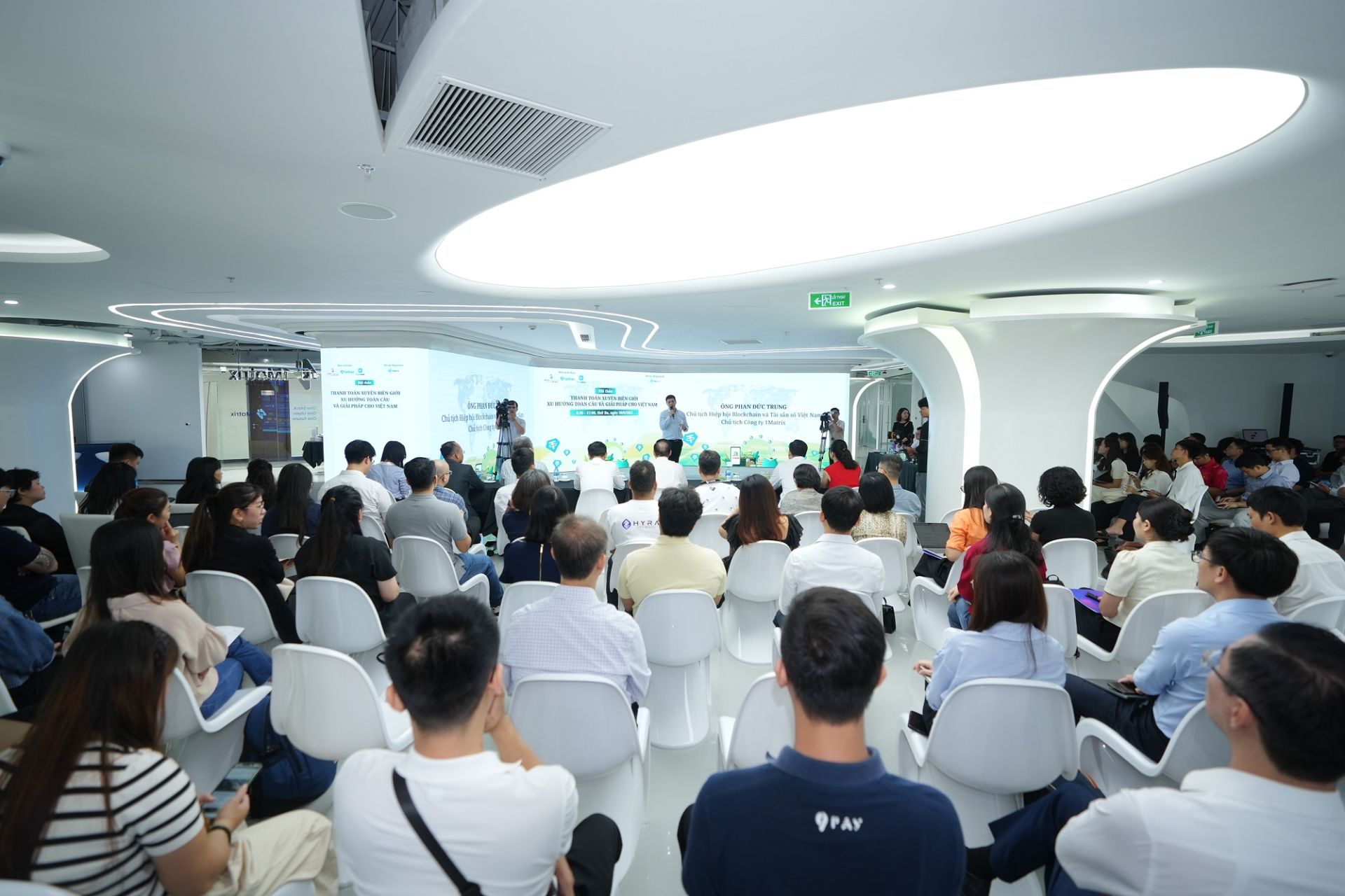 Ứng dụng Blockchain và Stablecoin vào thanh toán xuyên biên giới: Xu hướng toàn cầu và giải pháp cho Việt Nam