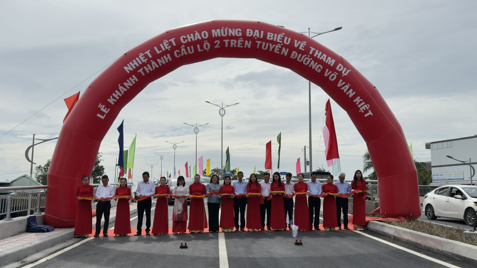 Vĩnh Long: Khởi công, khánh thành 6 dự án chào mừng Đại hội đại biểu Đảng bộ tỉnh lần I