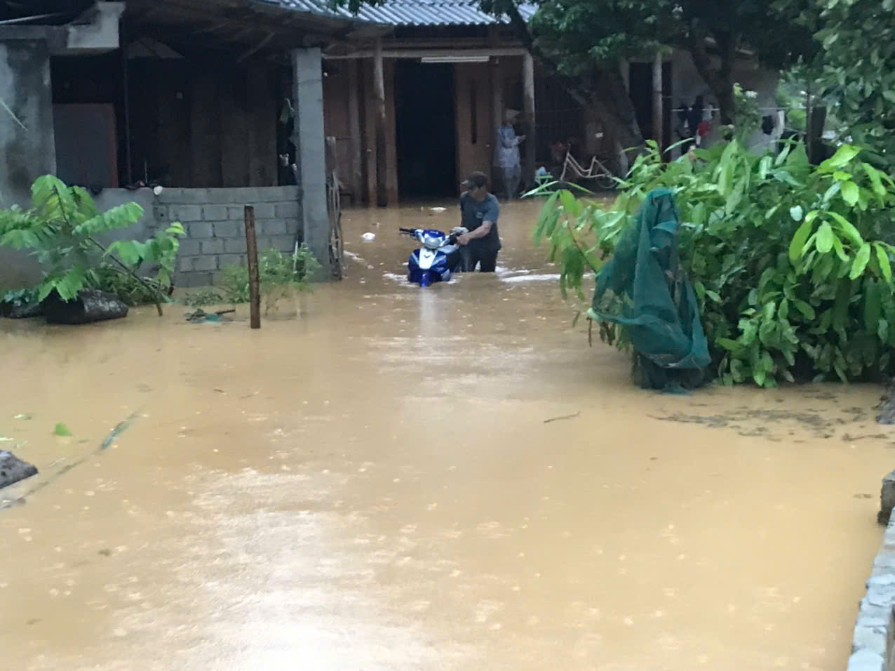 Lào Cai khẩn trương ứng phó và khắc phục hậu quả bão số 10