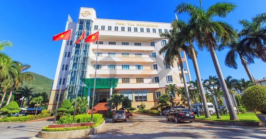 Gỗ Phú Tài tái cấu trúc toàn diện: Tinh gọn mảng đá, tìm lối thoát khỏi rủi ro thị trường Mỹ.