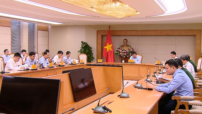 Phó Thủ tướng Chính phủ Nguyễn Chí Dũng họp với các bộ, cơ quan, doanh nghiệp về tình hình triển khai 11 ngành công nghệ chiến lược - Ảnh: VGP/Thu Sa Phó Thủ tướng Chính phủ Nguyễn Chí Dũng họp với các bộ, cơ quan, doanh nghiệp về tình hình triển khai 11 ngành công nghệ chiến lược - Ảnh: VGP/Thu Sa