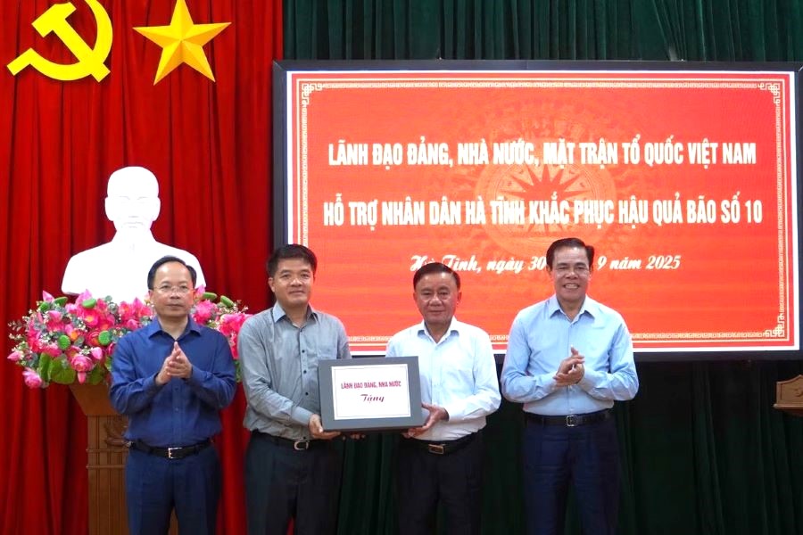 Thường trực Ban Bí thư Trần Cẩm Tú: Sớm ổn định, chăm lo đời sống cho Nhân dân