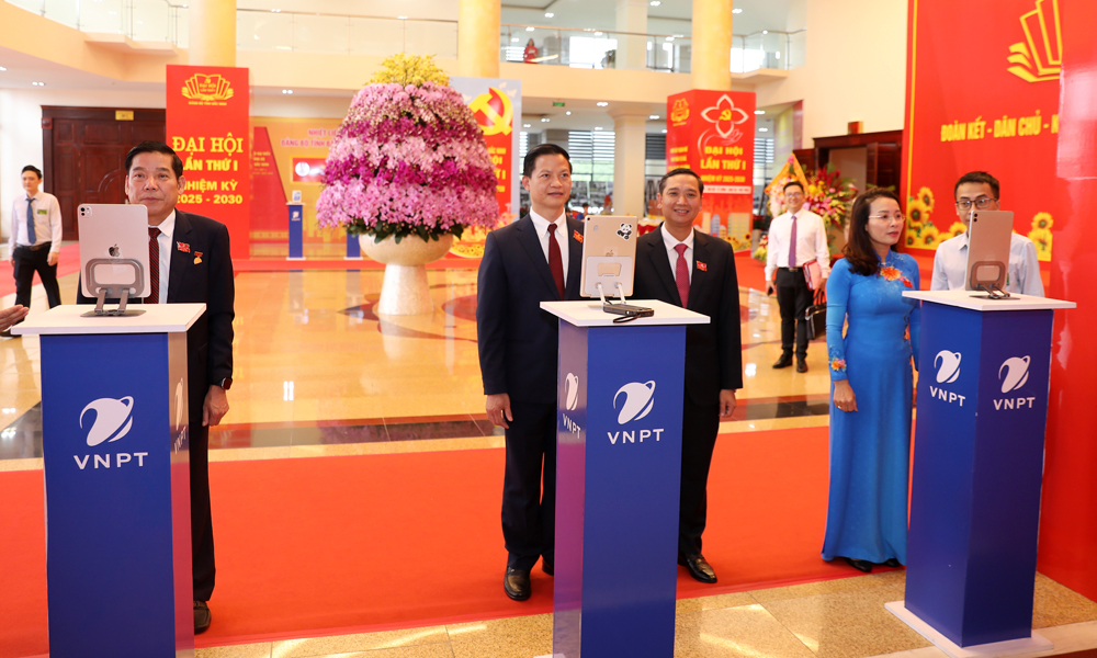 Ứng dụng trí tuệ nhân tạo nhận diện khuôn mặt phục vụ điểm danh đại biểu tại Đại hội Đảng bộ tỉnh Bắc Ninh lần thứ I