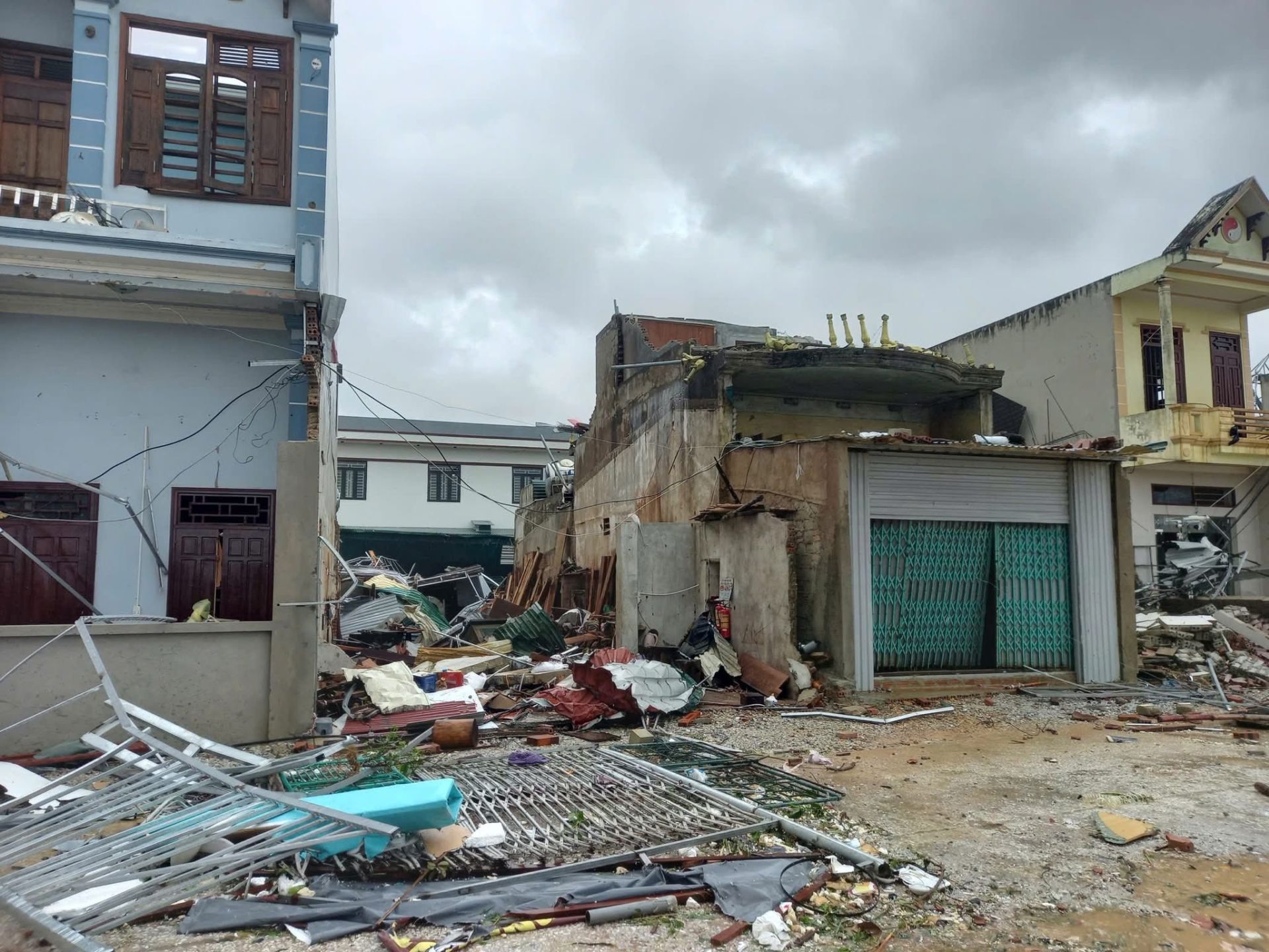 Hà Nội hướng về 5 tỉnh chịu thiệt hại nặng do bão Bualoi với 55 tỷ đồng hỗ trợ