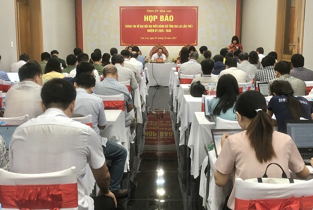 Quang cảnh buổi Họp báo. Ảnh: Viết Hiền Quang cảnh buổi Họp báo. Ảnh: Viết Hiền