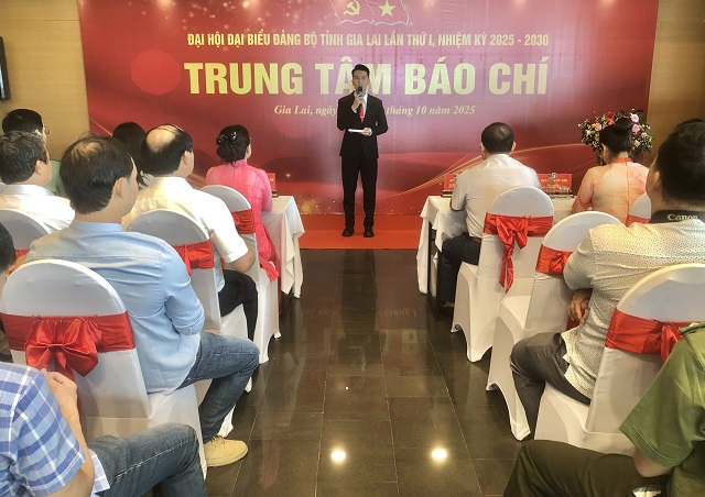Quang cảnh Lễ Khai trương Trung tâm Báo chí phục vụ Đại hội. Ảnh: VH Quang cảnh Lễ Khai trương Trung tâm Báo chí phục vụ Đại hội. Ảnh: VH