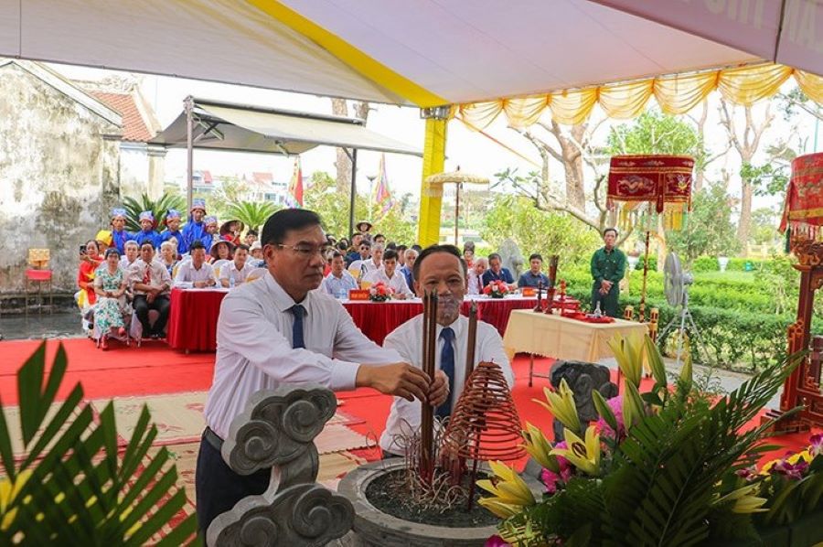 Trang trọng lễ giỗ lần thứ 205 của Đại thi hào Nguyễn Du