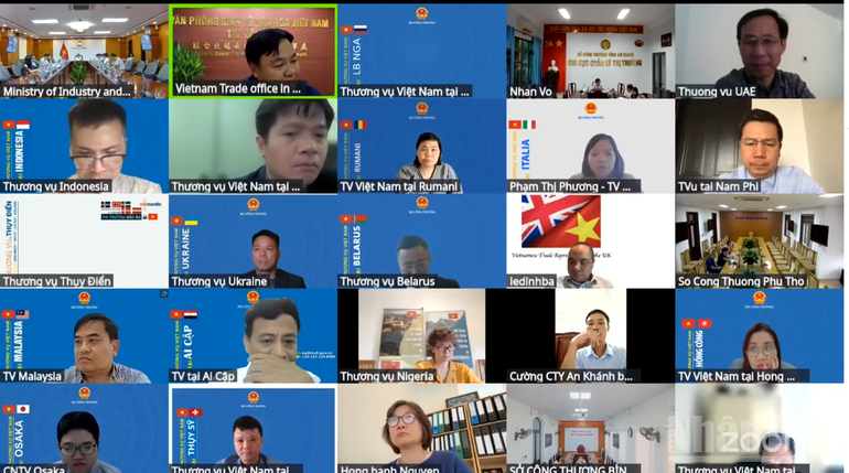 Hội nghị giao ban xúc tiến thương mại tháng 9/2025 với các Thương vụ Việt Nam ở nước ngoài được tổ chức trực tuyến tại nhiều điểm cầu. Hội nghị giao ban xúc tiến thương mại tháng 9/2025 với các Thương vụ Việt Nam ở nước ngoài được tổ chức trực tuyến tại nhiều điểm cầu.