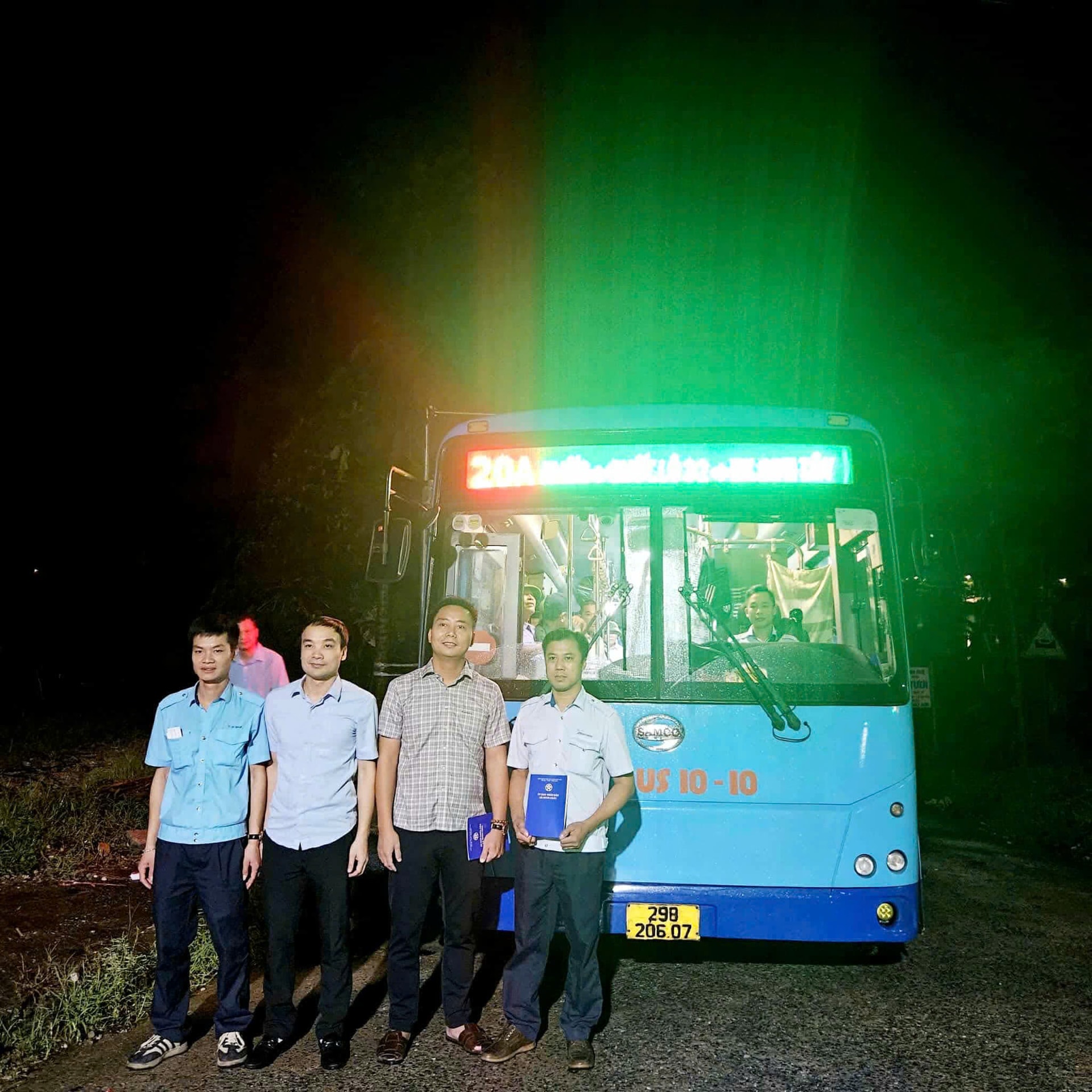 Tuyến buýt 20ATC chính thức vận hành từ sáng 1/10. (Ảnh: Minh Châu)