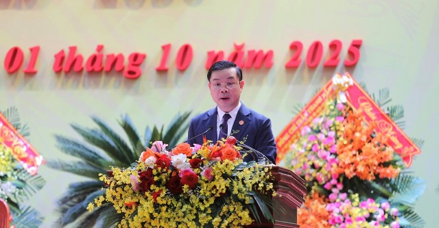 Phó Bí thư Tỉnh ủy Đắk Lắk Đỗ Hữu Huy phát biểu tại lễ bế mạc.