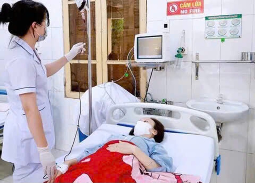 Hưng Yên: Cán bộ y tế hiến máu giúp bệnh nhân qua cơn nguy kịch