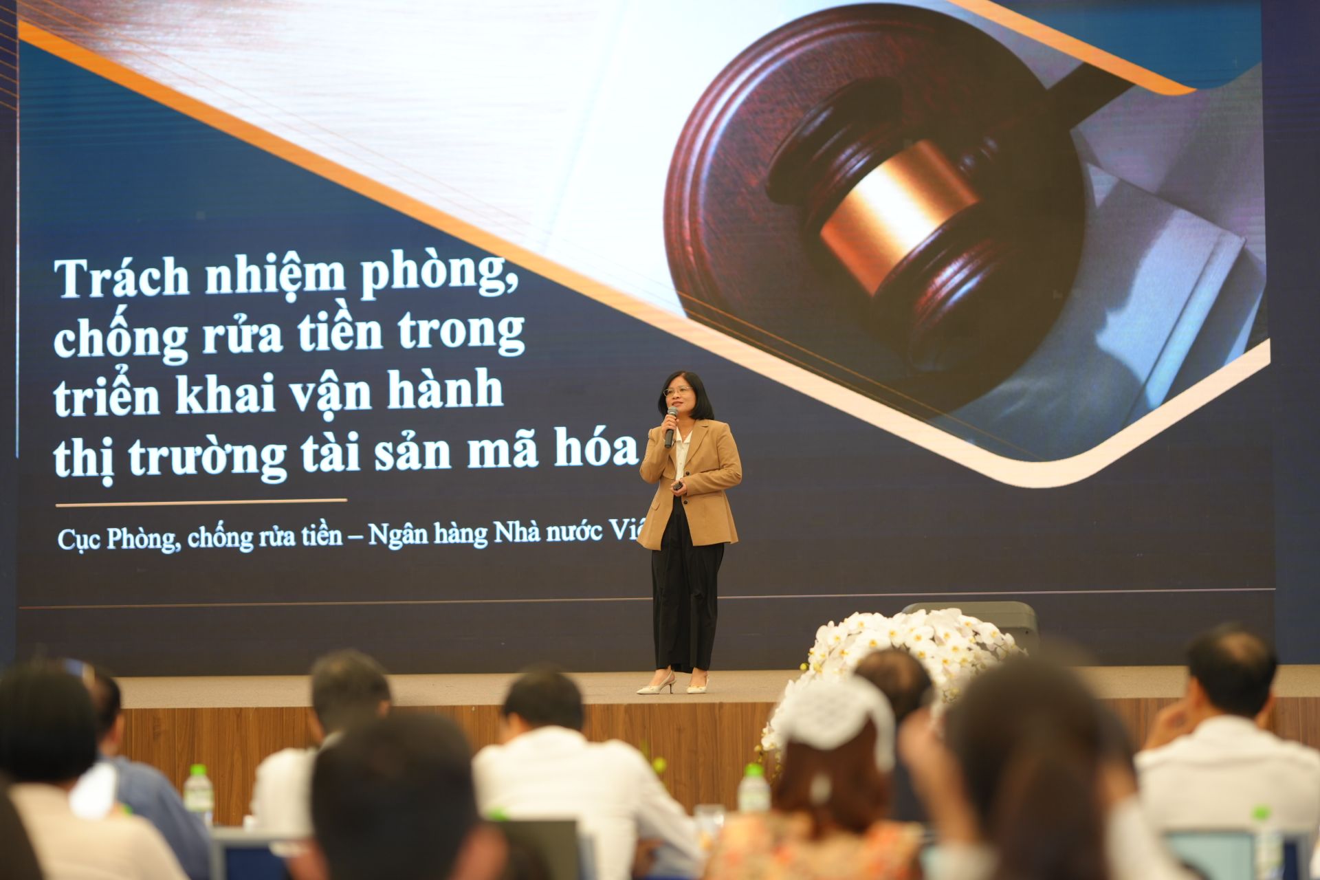 bà Nguyễn Thị Minh Thơ, Phó Cục trưởng Cục Phòng chống rửa tiền, Ngân hàng Nhà nước