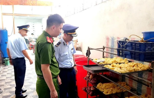 Lạng Sơn xử lý cơ sở sản xuất bánh Trung thu vi phạm vệ sinh an toàn thực phẩm