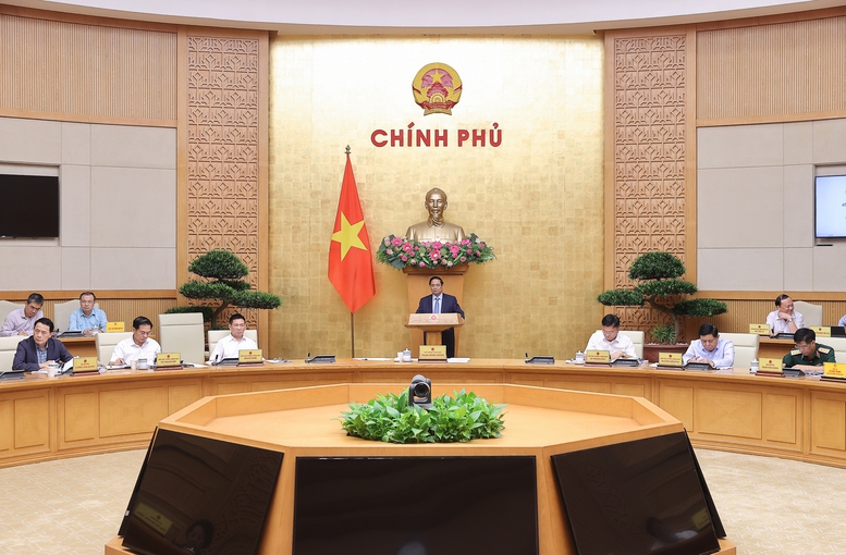 Thủ tướng chủ tr&igrave; phi&ecirc;n họp Ch&iacute;nh phủ về ch&iacute;nh quyền địa phương 2 cấp - Ảnh: VGP/Nhật Bắc