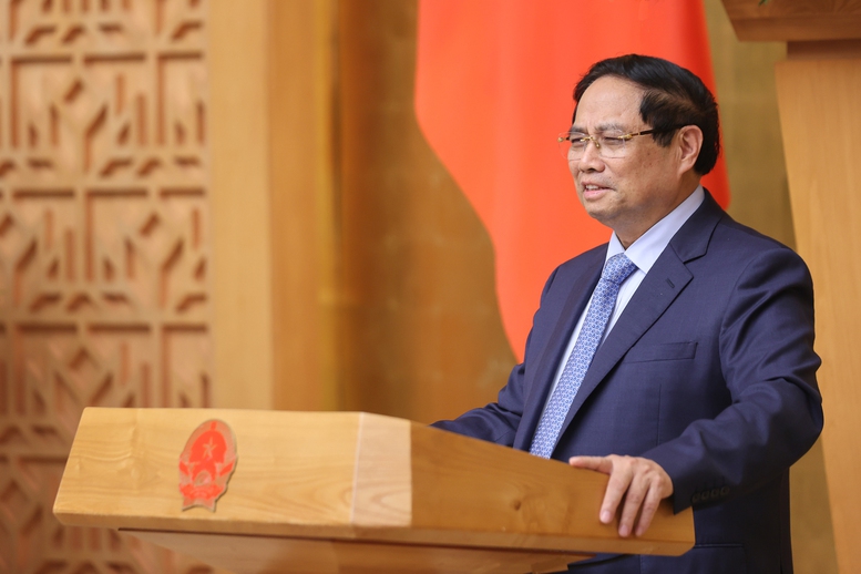 Thủ tướng tiếp tục y&ecirc;u cầu c&aacute;c bộ, ng&agrave;nh, cơ quan tiếp tục r&agrave; so&aacute;t, đẩy mạnh ph&acirc;n cấp, ph&acirc;n quyền - Ảnh: VGP/Nhật Bắc