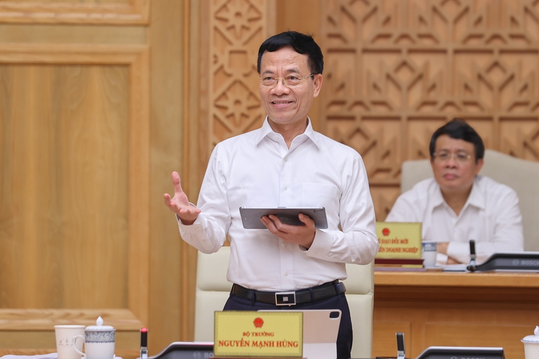 Bộ trưởng Bộ KH&CN Nguyễn Mạnh H&ugrave;ng b&aacute;o c&aacute;o tại phi&ecirc;n họp - Ảnh: VGP/Nhật Bắc