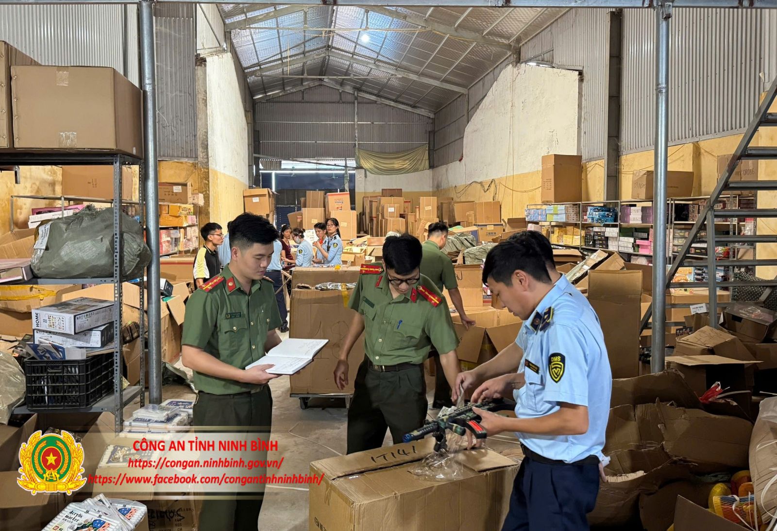 Ninh Bình: Phát hiện, tạm giữ hơn 3.000 sản phẩm đồ chơi trẻ em bạo lực, không rõ nguồn gốc