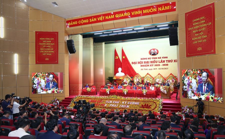 Sau 2,5 ngày làm việc, Đại hội đại biểu Đảng bộ tỉnh Hà Tĩnh lần thứ XX đã thành công tốt đẹp.