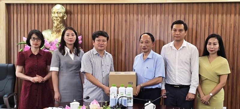 Ủy ban Mặt trận Tổ quốc tỉnh Thanh Hóa tiếp nhận ủng hộ khắc phục hậu quả mưa lũ