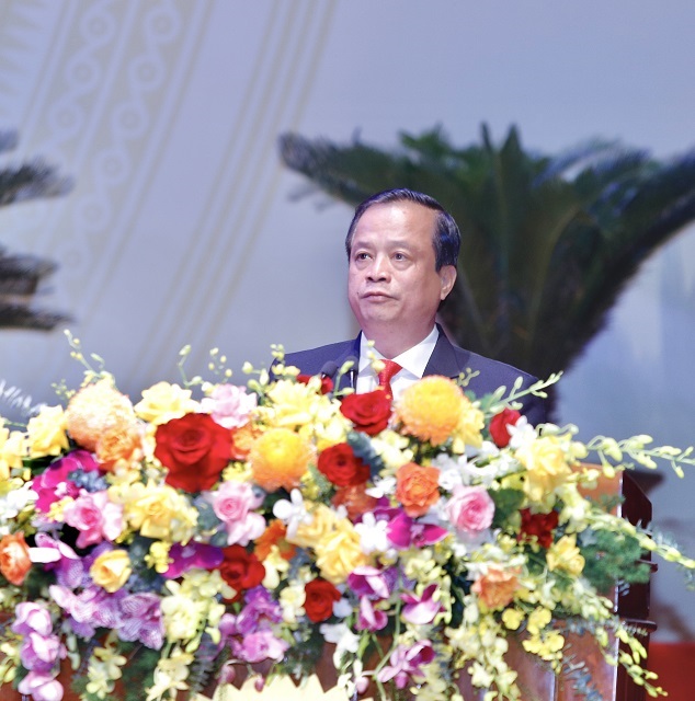 Ông Nguyễn Tuấn Thanh, Phó chủ tịch Thường trực UBND tỉnh Gia Lai trình bày tham luận. Ảnh: BTC