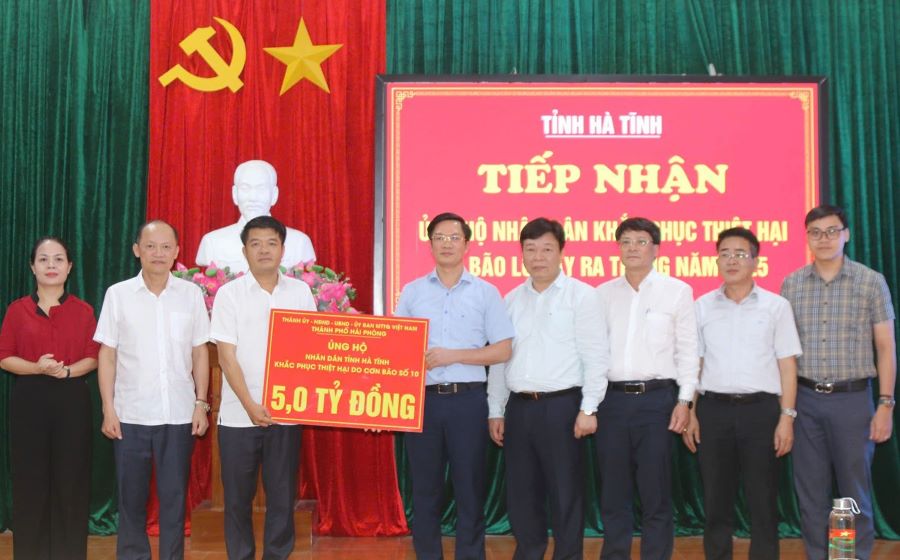 Hải Phòng hỗ trợ Hà Tĩnh 5 tỷ đồng khắc phục hậu quả bão số 10