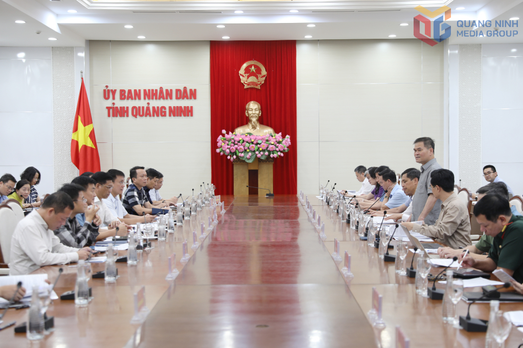 Bộ Xây dựng làm việc với UBND tỉnh Quảng Ninh về công tác quản lý hạ tầng, dịch vụ hàng hải