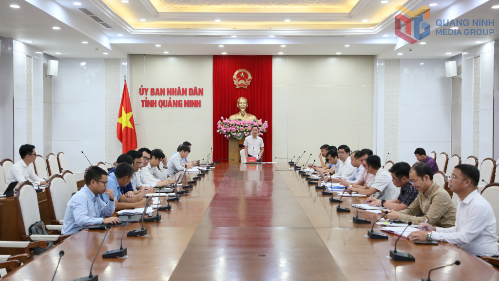 Ông Lê Văn Ánh, Phó Chủ tịch UBND tỉnh Quảng Ninh chủ trì cuộc họp, chỉ đạo đẩy nhanh tiến độ giải phóng mặt bằng Khu công nghiệp Sông Khoai. Ông Lê Văn Ánh, Phó Chủ tịch UBND tỉnh Quảng Ninh chủ trì cuộc họp, chỉ đạo đẩy nhanh tiến độ giải phóng mặt bằng Khu công nghiệp Sông Khoai.