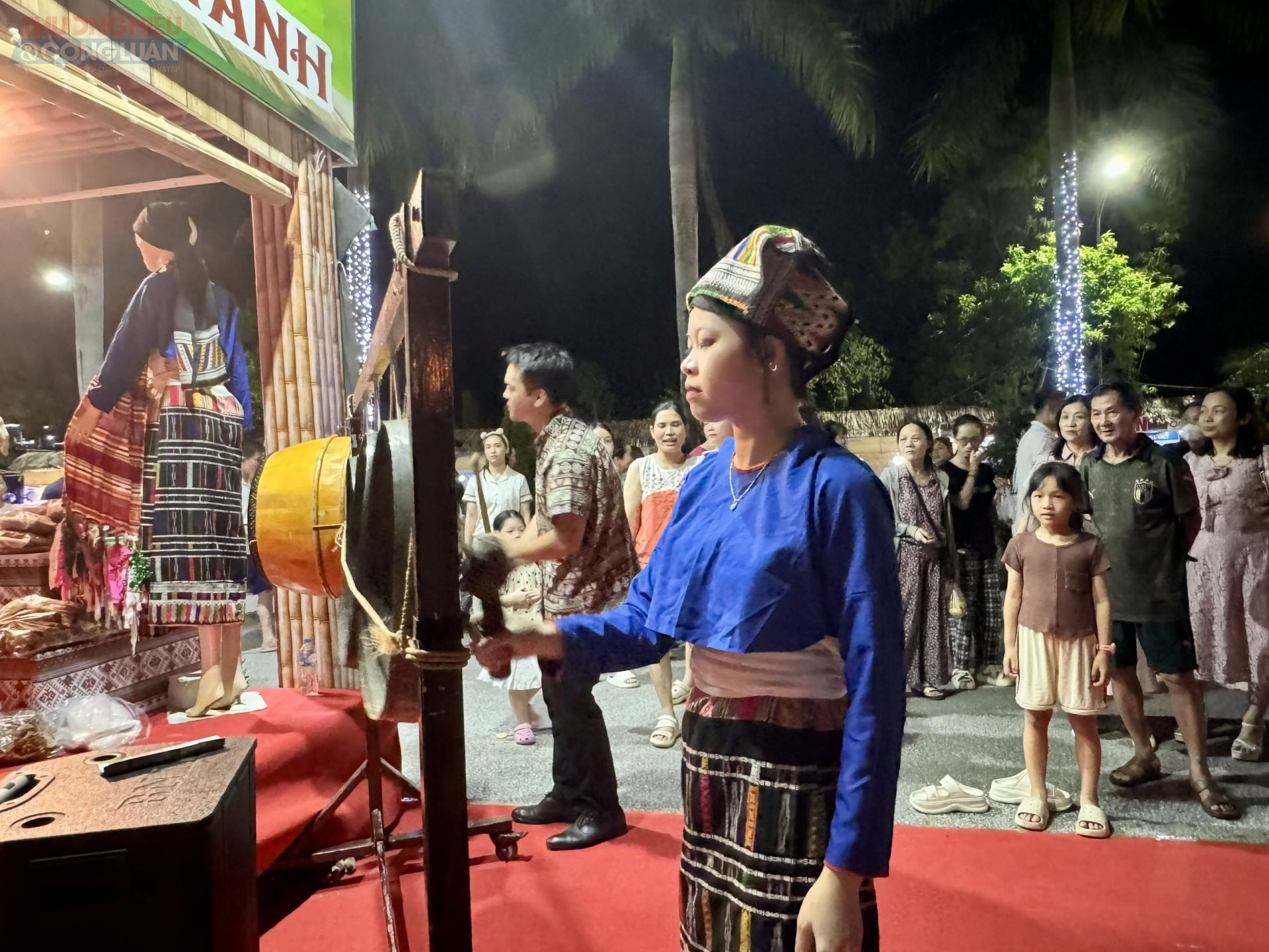 Biểu diễn cồng chiêng tại sự kiện