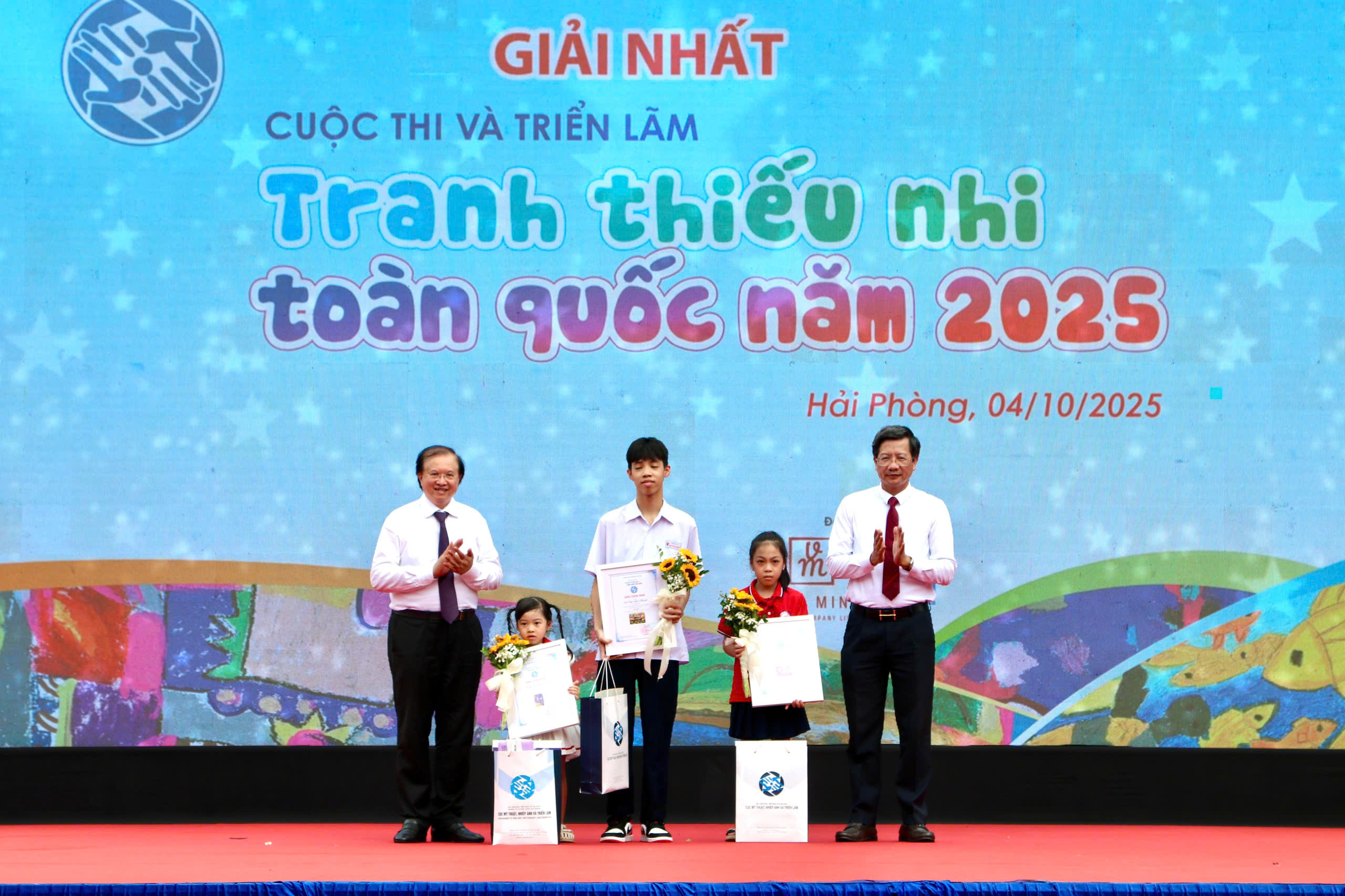 Lễ khai mạc Triển lãm Tranh thiếu nhi toàn quốc năm 2025 tại thành phố Hải Phòng