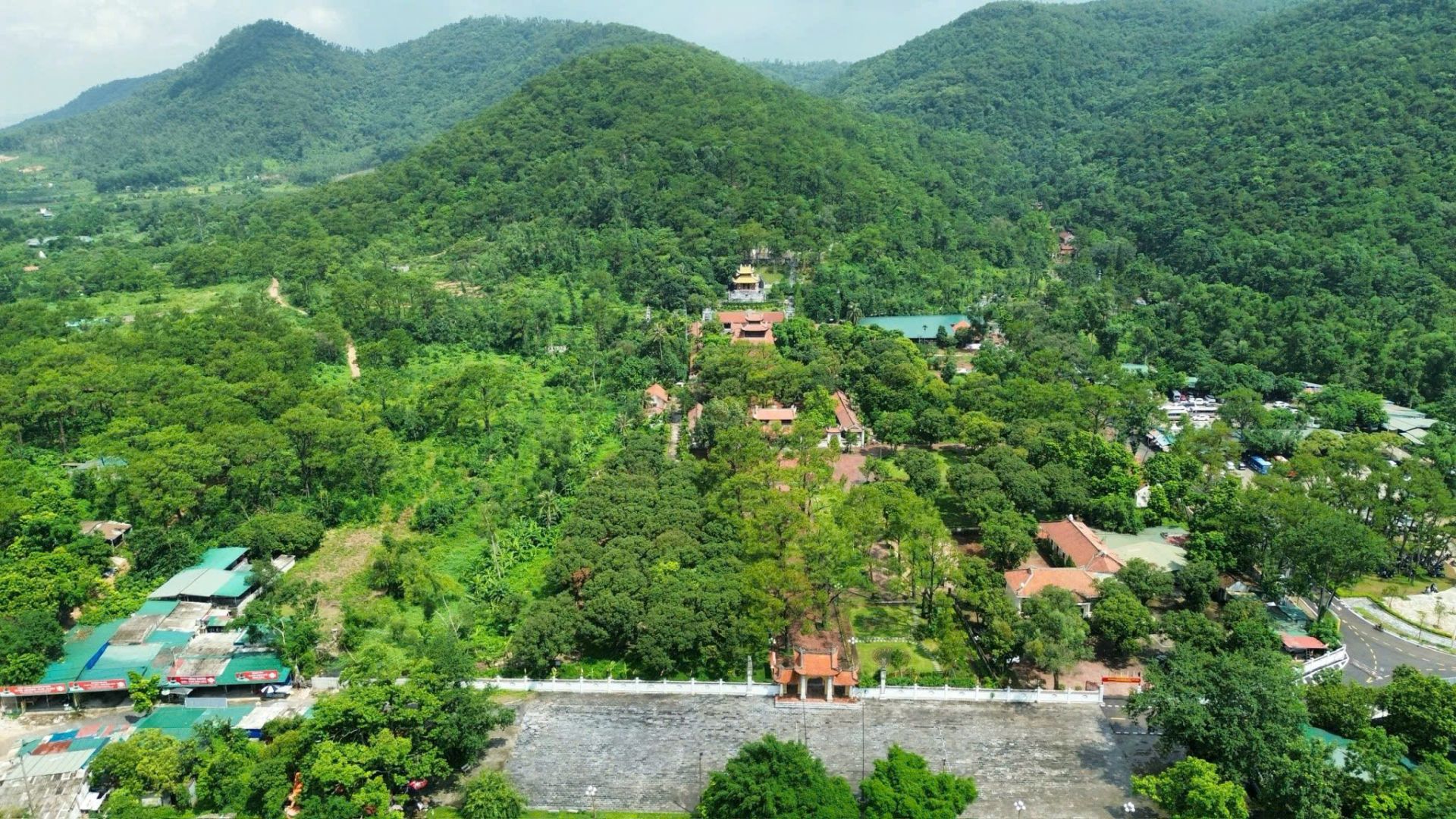 Hải Phòng ra mắt 3 tour du lịch mới gắn với Di sản thế giới Côn Sơn – Kiếp Bạc