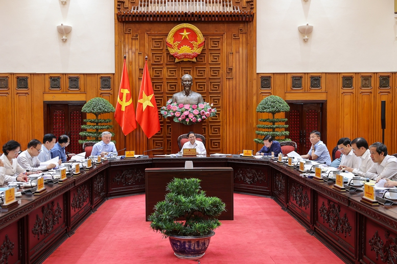 Đồng chí Phạm Minh Chính, Ủy viên Bộ Chính trị, Bí thư Đảng ủy Chính phủ, Thủ tướng Chính phủ chủ trì cuộc họp của Ban Thường vụ Đảng ủy Chính phủ về một số nội dung quan trọng - Ảnh: VGP/Nhật Bắc